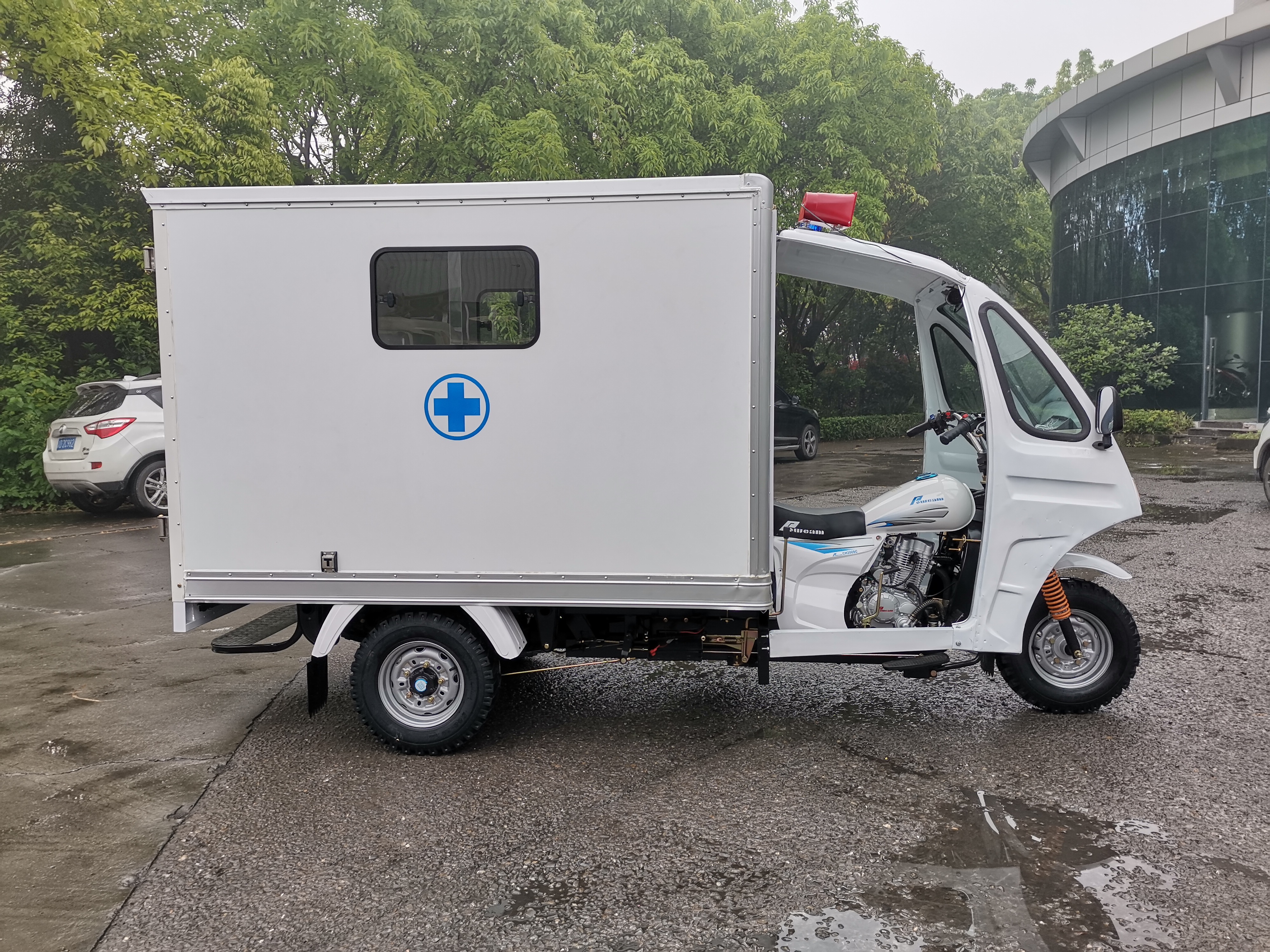 China Tricycle Ambulance